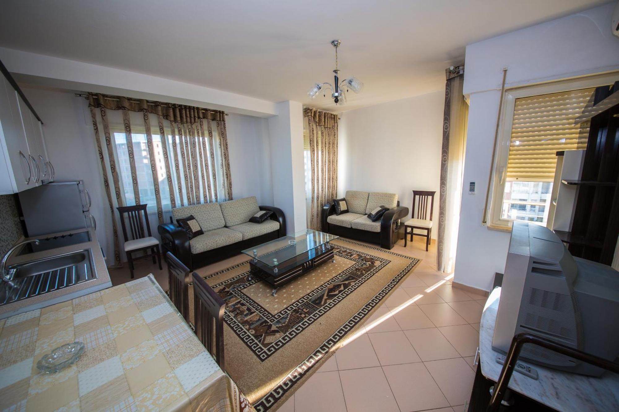 Apartments Qerret Golem  Exterior photo