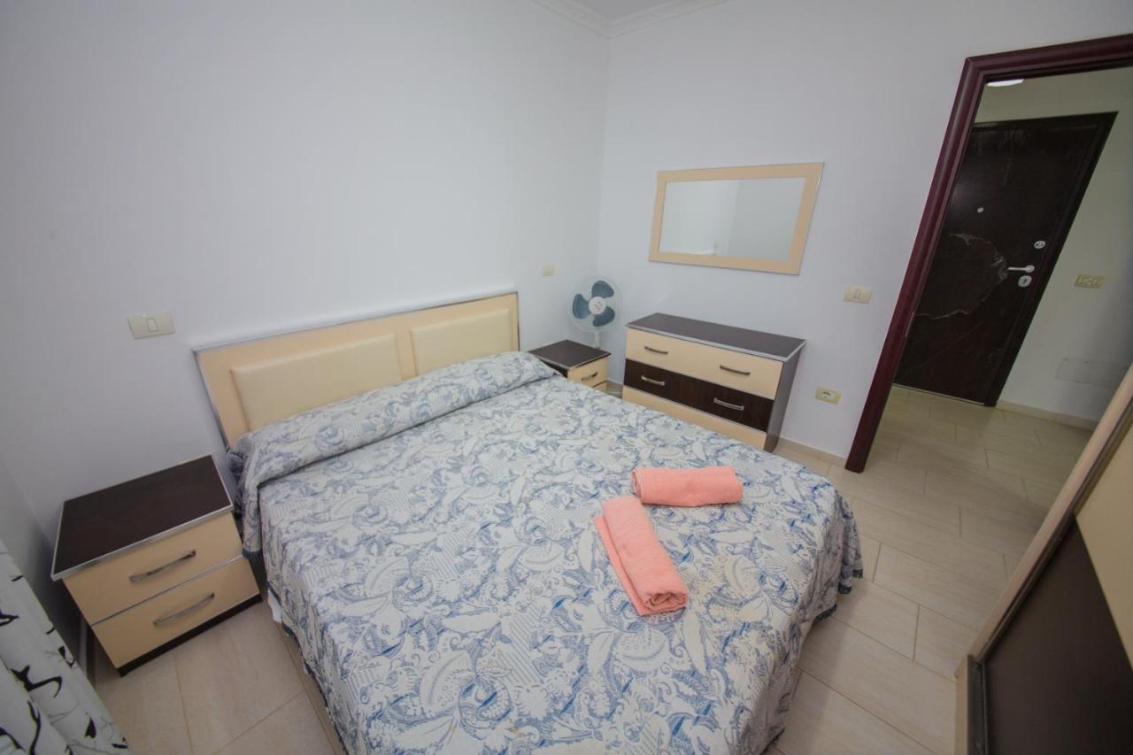 Apartments Qerret Golem  Exterior photo