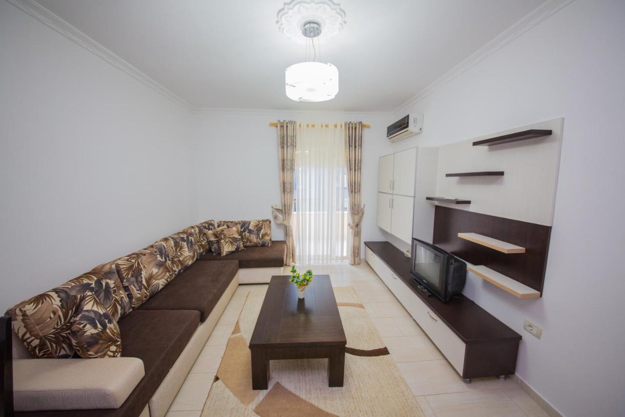 Apartments Qerret Golem  Exterior photo