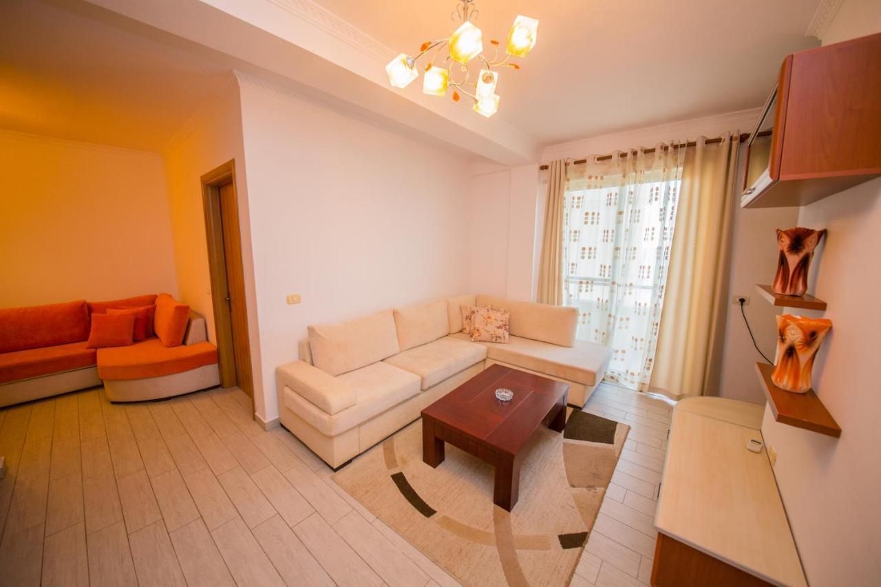 Apartments Qerret Golem  Exterior photo